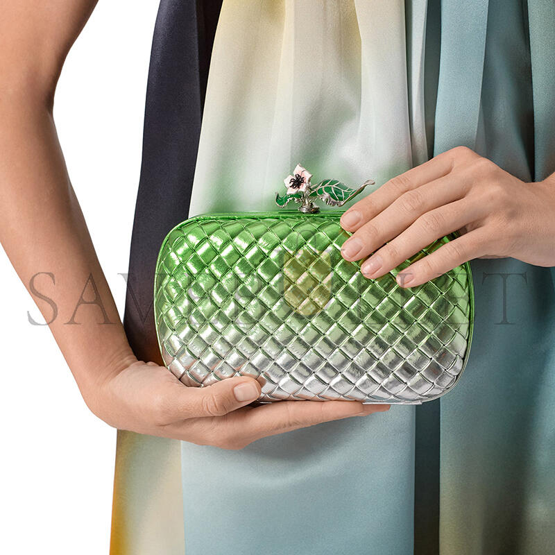 BOTTEGA VENETA KNOT 826183 (19*11.5*5cm)
